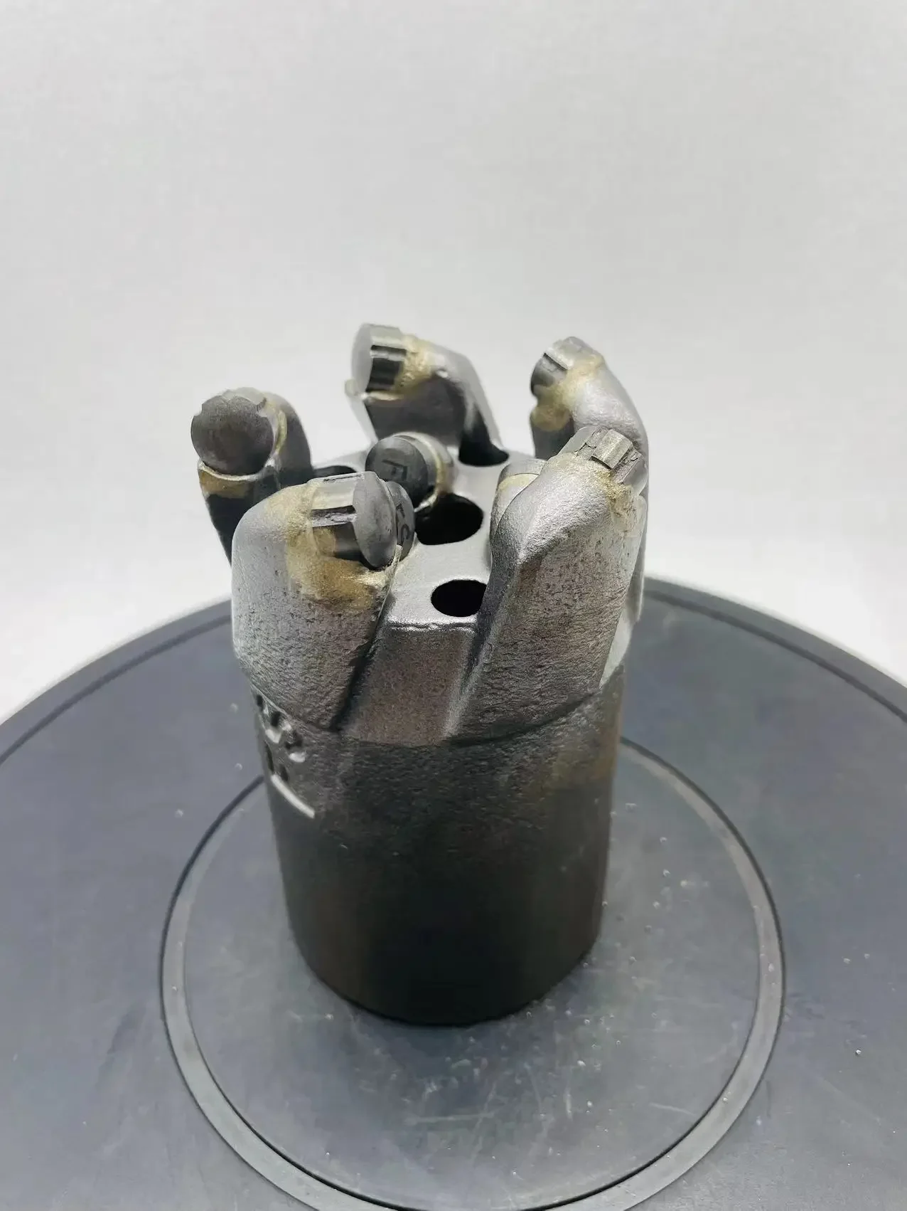 Five-Blade Spiral Linear Drill for Use in Hard Granite Quartzite