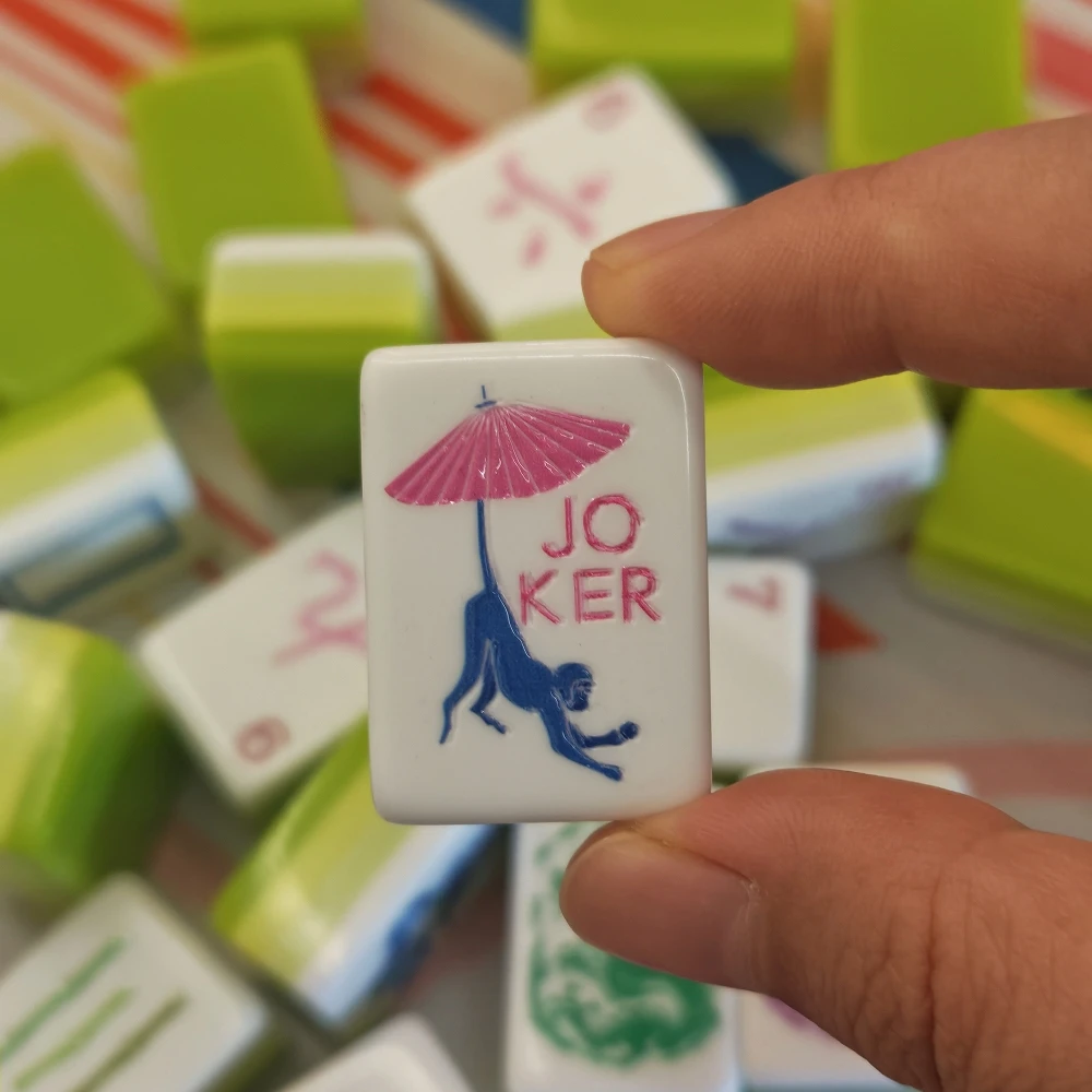 Lime Green Luxury American Mahjong Set Premium Acrylic Blue Engraved Mahjong Tiles Travel Mah Jongg Sets for Outdoor Board Games