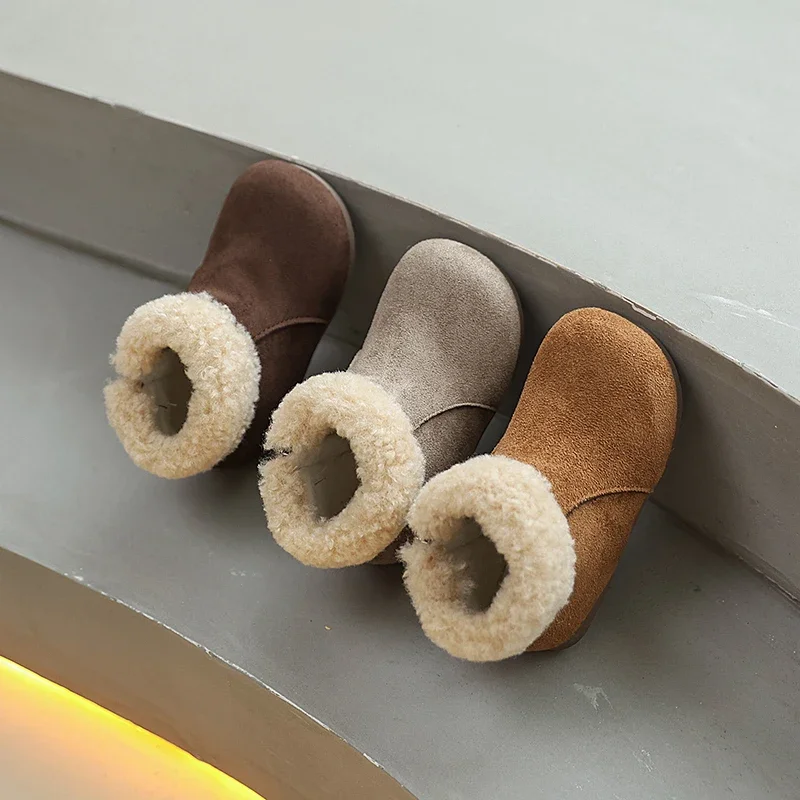 

2025 Outdoor Girls Winter Plush Boots New Warm Soft Children's Cotton Boots Non-slip Ankle Kids Fashion Short Boots Side Zipper