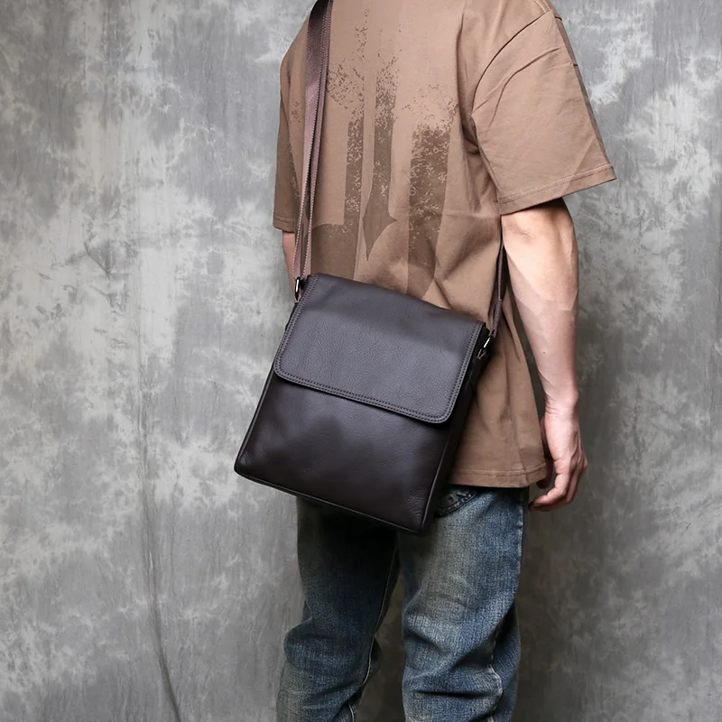 New Casual Leather Men's Baotou Leather Shoulder Messenger Bag Vertical Large-Capacity Business Backpack Men's Bag Retro