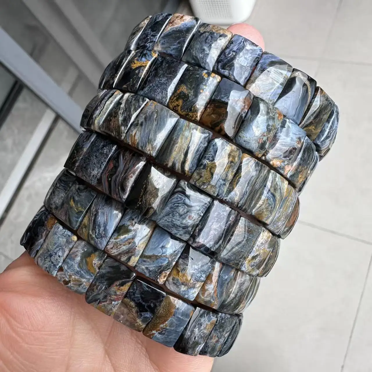 

НОВИНКА! Браслет из пиертерсита из Намибии высшего качества, натуральный драгоценный камень, ювелирное украшение, браслет-обруч для женщин и мужчин, оптом, в подарок.