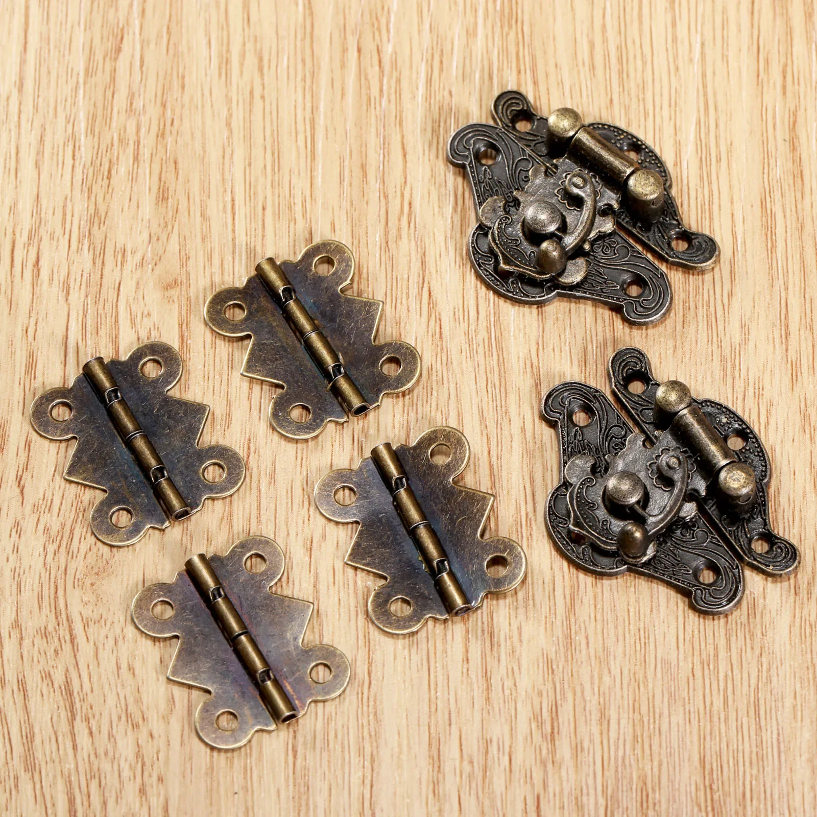 6 sztuk/zestaw Vintage antyczny brąz biżuteria drewniane pudełko Case przełącznik zatrzaskowy zatrzask z zawiasami do szafek akcesoria meblowe sprzęt