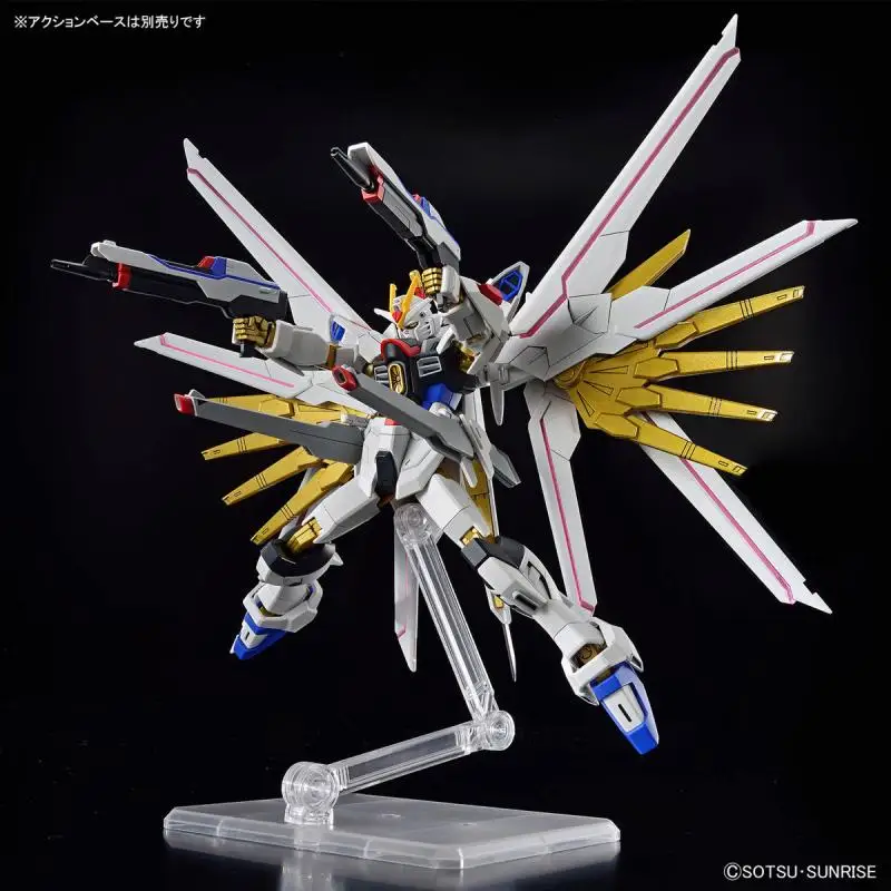 BANDAI Anime Gundam Set SEED FREEDOM SeriesHG1/144MIGHTY STRIKE FREEDOM GUNDAM Movable Humanoid Handmade Set Toy Children's Gift