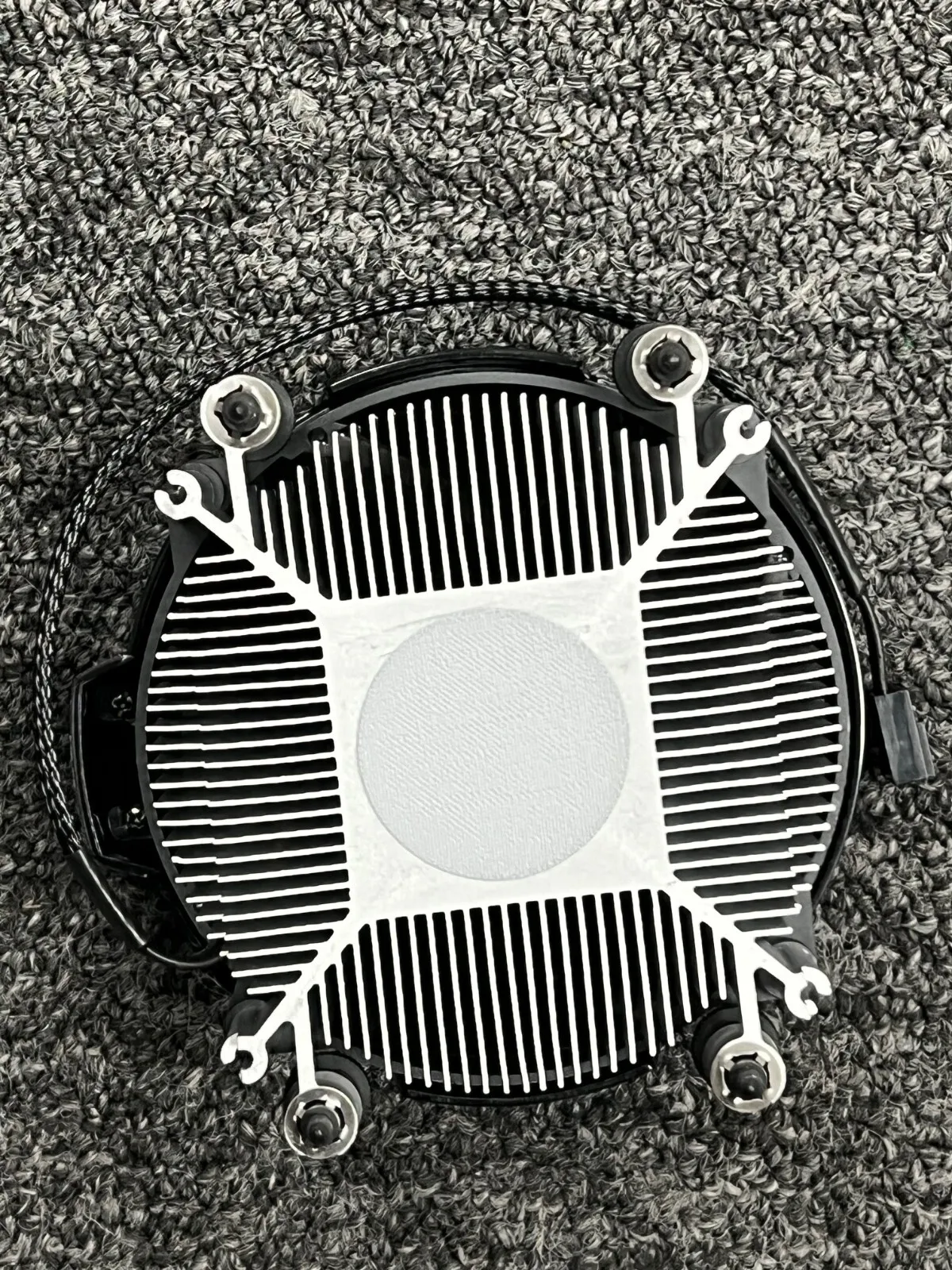 

Для вентилятора радиатора ТОЛЬКО ДЛЯ AMD Ryzen 7 5700G 8-ядерный 16-поточный настольный процессор с разъемом AM4