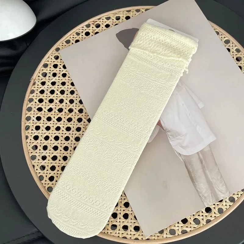 Kaus Kaki Tipis Lolita Renda Kaus Kaki Kru Kasual Berongga Modis untuk Wanita Kaus Kaki Jaring Jk Gaya Jepang Katun Lembut Sejuk untuk Wanita