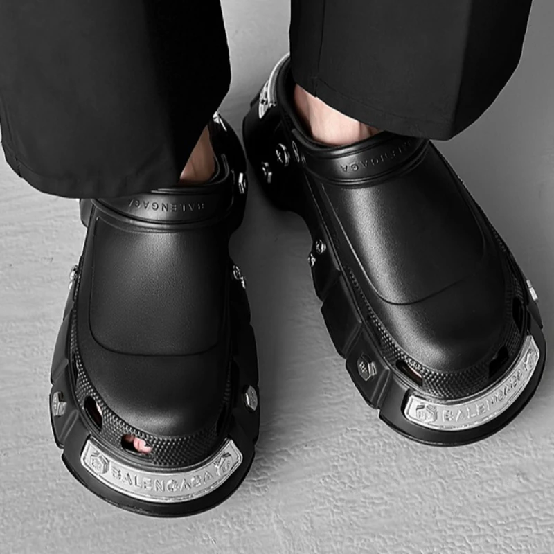 Couple-style Platform Slippers Unique Niche Metal Crown Rivets Soft Breathable Fashionable Color Combination Stylish Sandals