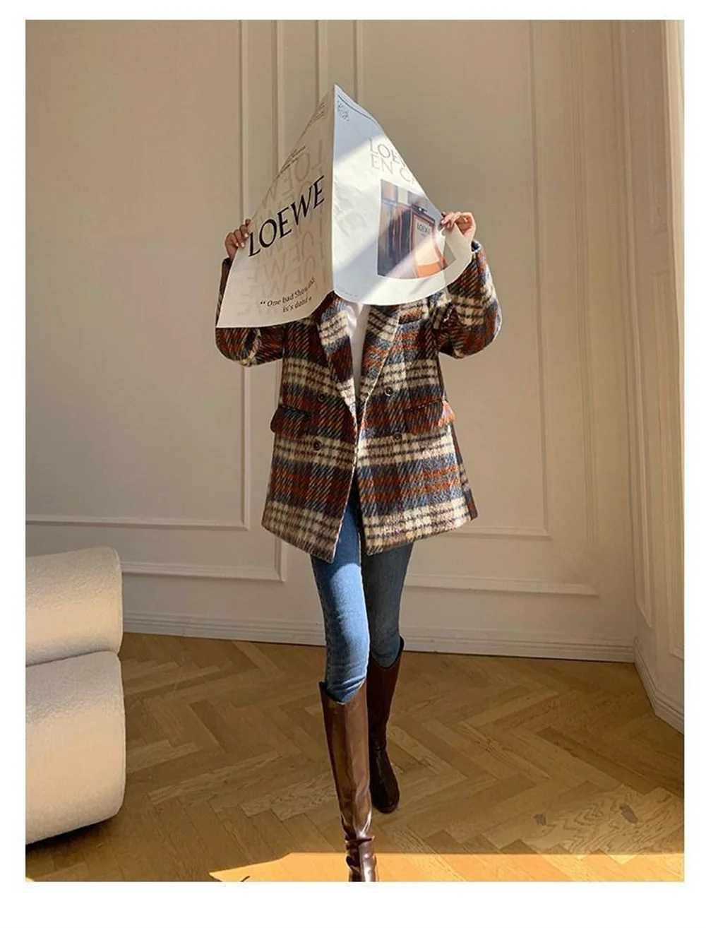 

Popular plaid woolen coat women's leisure commuting in the autumn of 2024 new fashion little retro thick woolen coat.