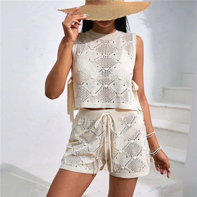 

New Fashion Knitted Women Two Piece Set O Neck Sleeveless Lace Up Crop Top And Shorts Sexy Hollow Out Holiday Beachwear Suits