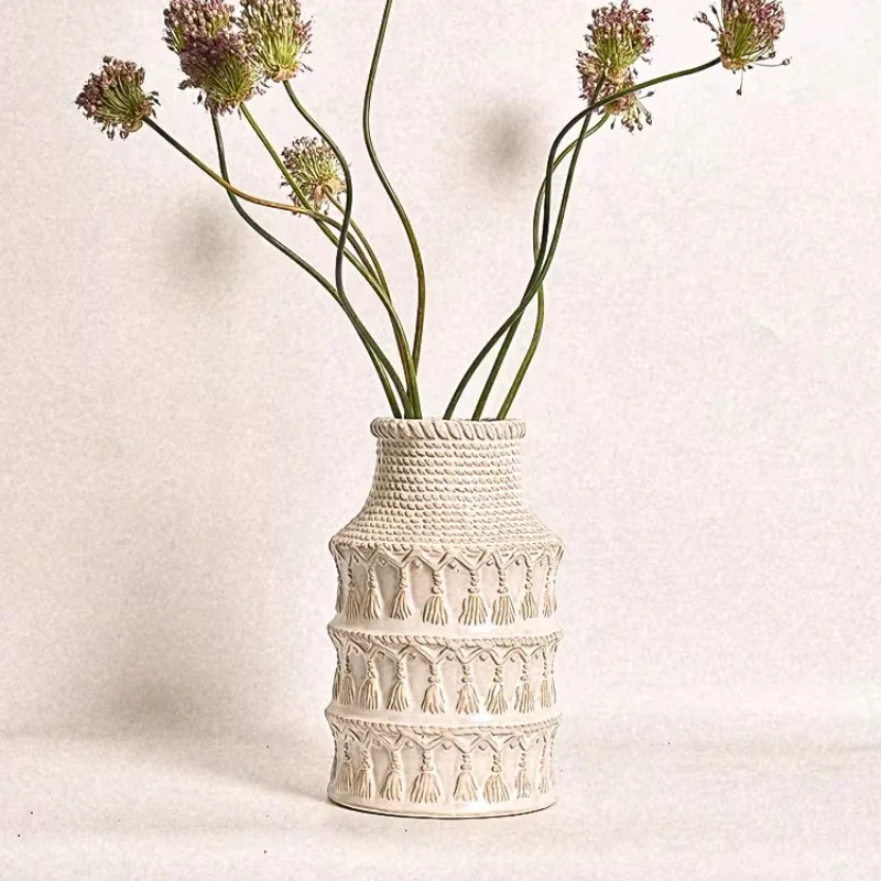 Retro white ceramic fringed vase French medieval art ornament living room flower arrangement