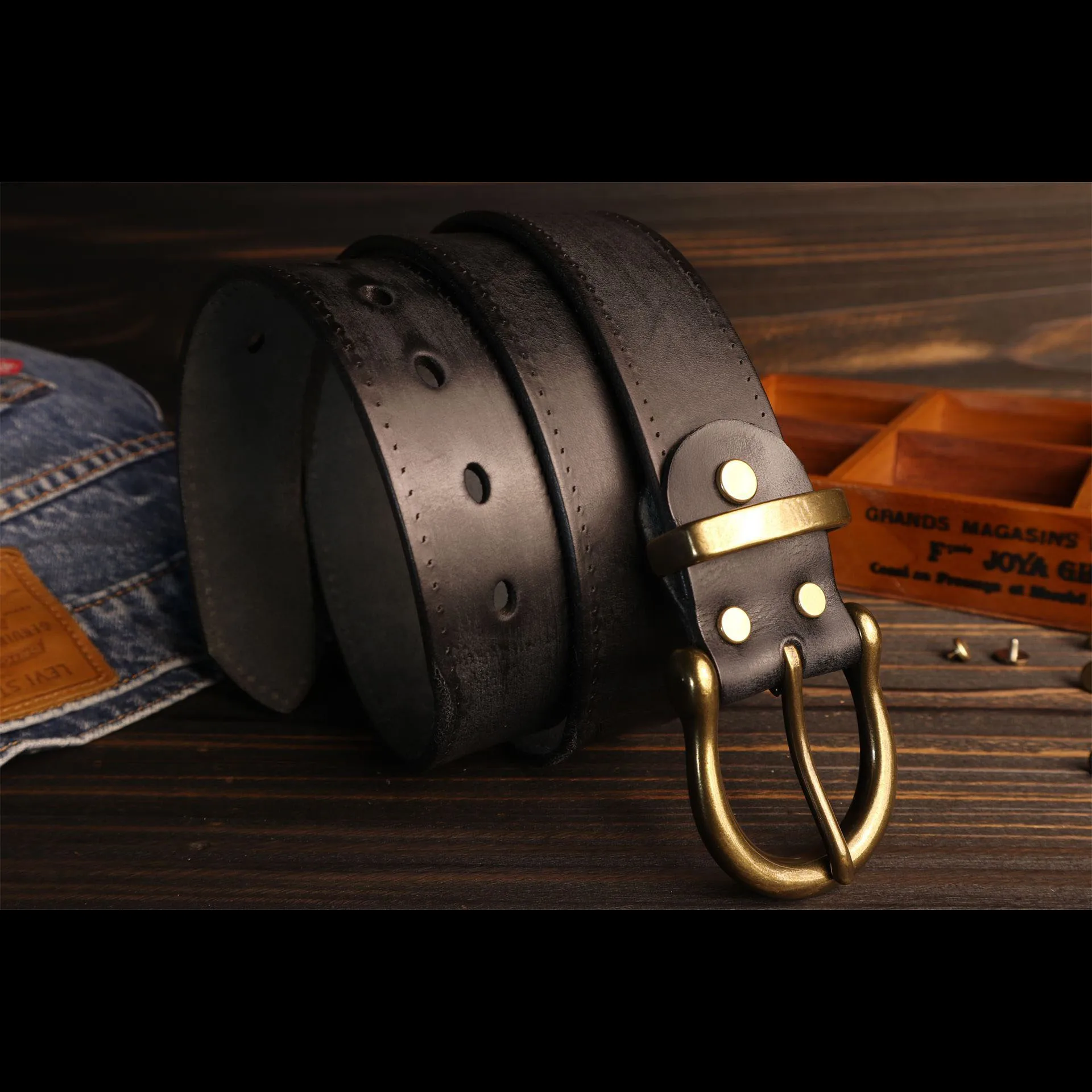 Retro Style Genuine Leather Belt with Solid Brass Buckle Can be Cut-to-Fit Design, Perfect for Casual Wear