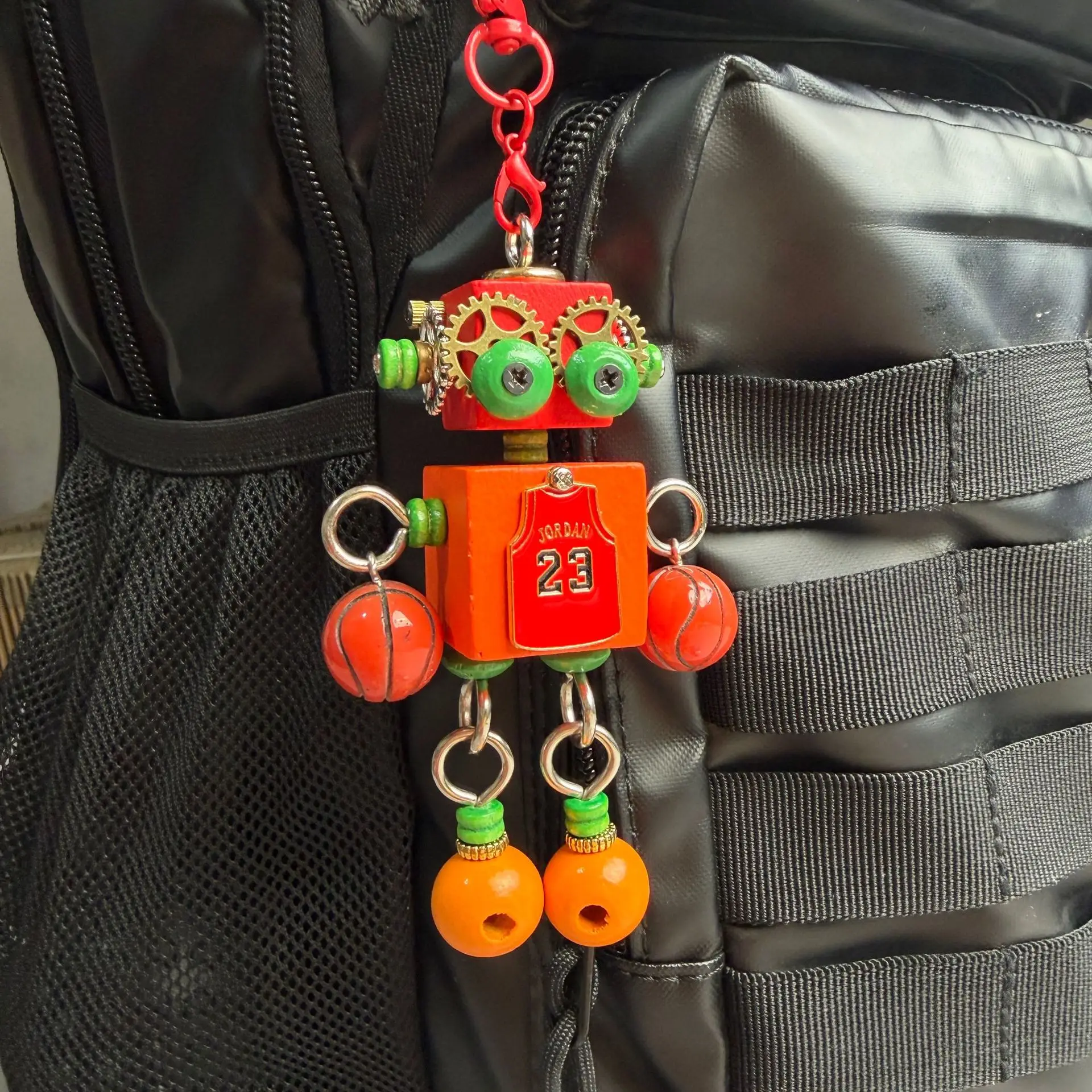6pcs/set Creative Handmade DIY Punk Robot Wooden Southeast Asian-style Punk Robot Bag Charm Colorful Hanging Ornament Keychain