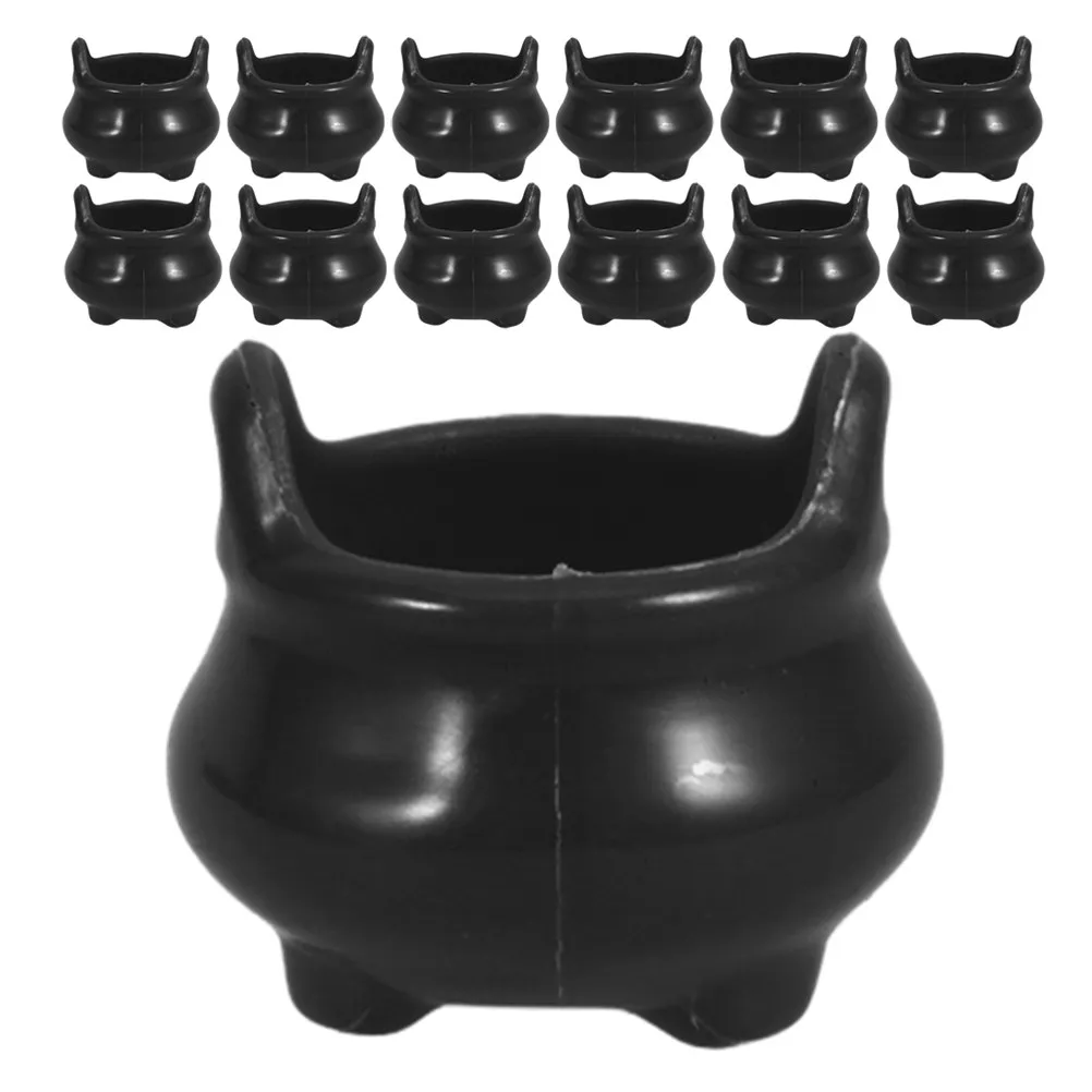 32Pcs Halloween Mini Cauldron Plastic Witch Pot Ornaments for Scene Decor Spooky Micro Landscape Haunted