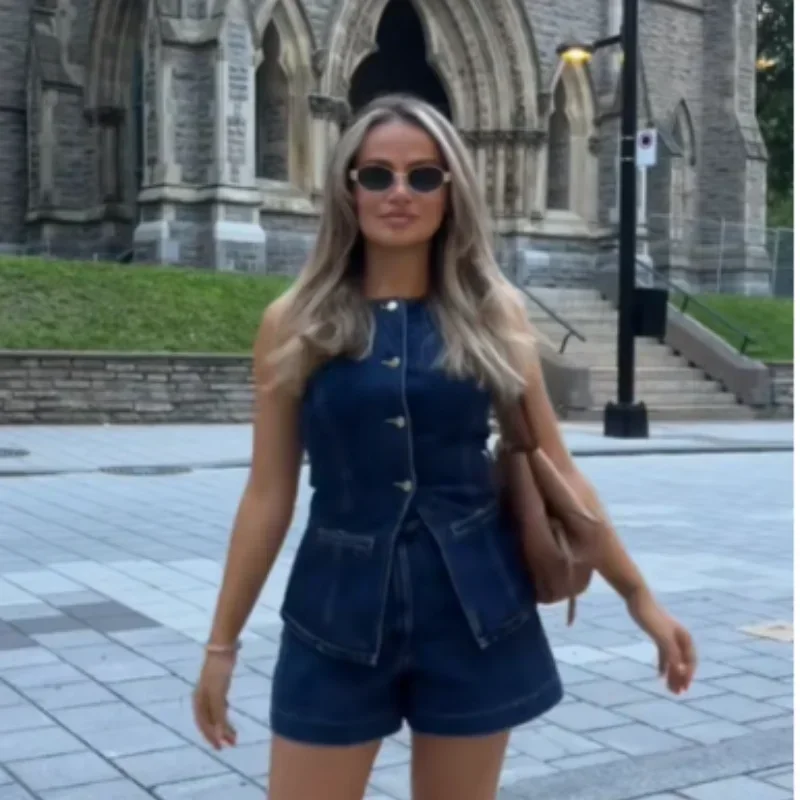 

Retro Stylish Blue Denim Short Pants Set Women Chic Sleeveless O Neck Slim Fit Patchwork Blouse Suit Daily Commute Street Wear