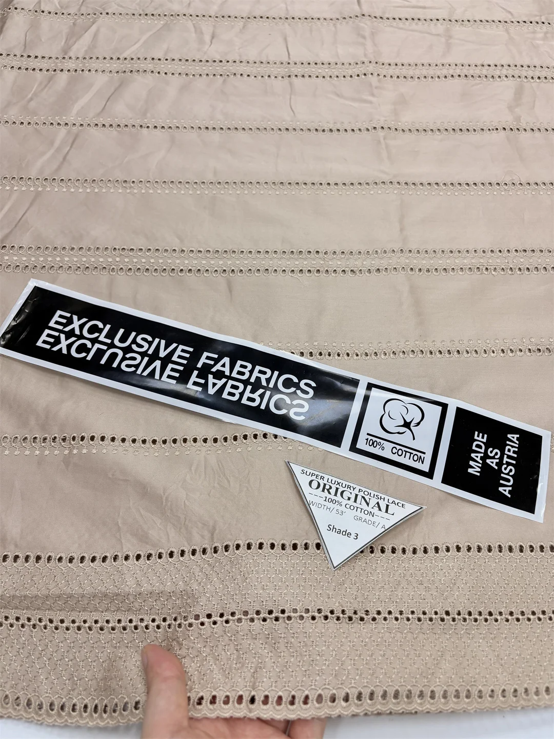 2025年新作入荷 5ヤード アフリカ刺繍スイスボイルレース 100%コットン ポリッシュラグジュアリーレース生地 メンズウェディングドレス縫製用