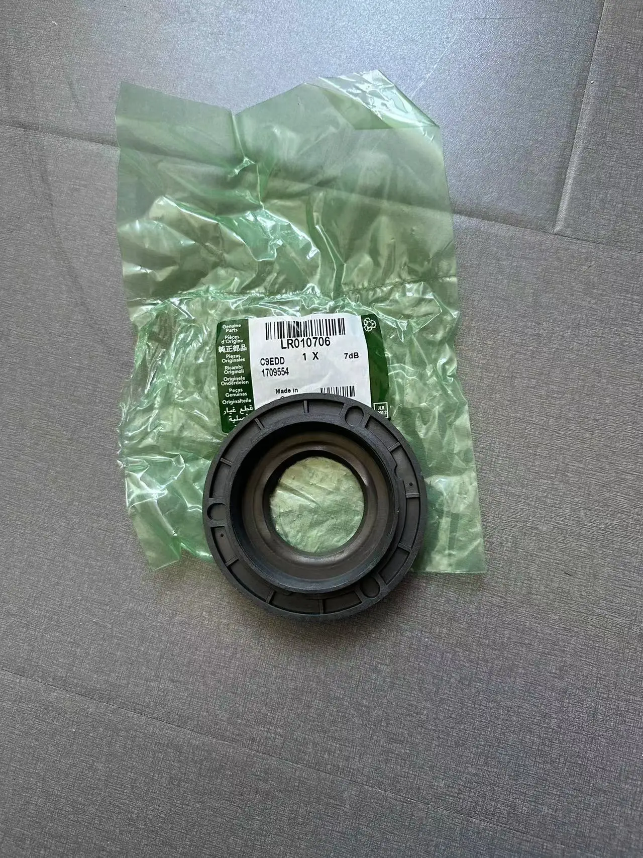 LR010706 AJ811449 49360318 Crankshaft Oil Seal for Jaguar F-Type XE/F XJ/K Land Rover 3.0 5.0 5.0T DISCOVERY 4/5