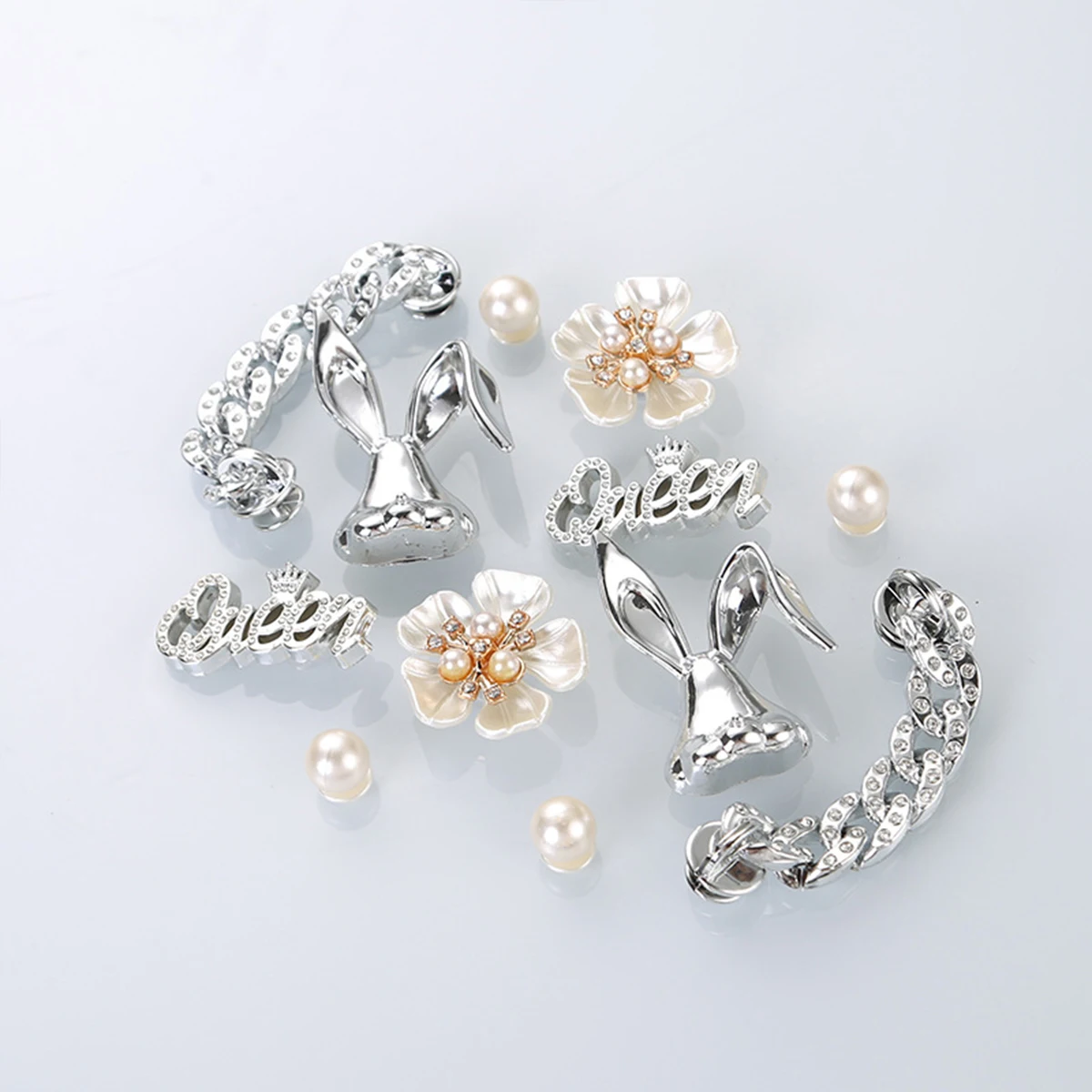 Schuh-Charms für Clogs in Silberfarbe, DIY-Accessoires, Niedliche & Trendige Schmetterling-Perlenketten, Blumen- und Tierdekoration, Modisch für Sandalen – Detail 15