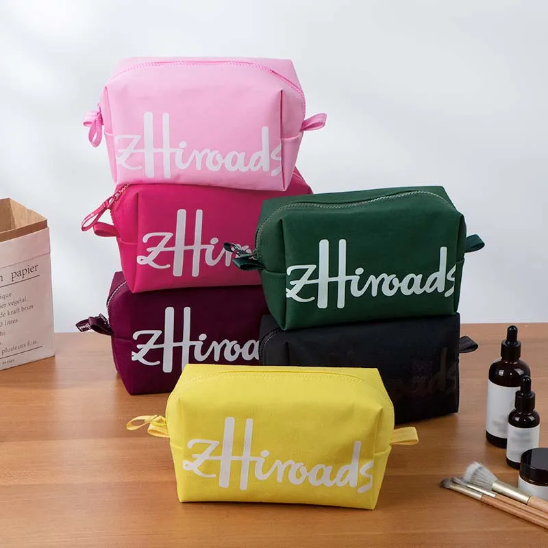 

Women's Fashion Cotton Makeup Toiletry Bag with Zipper And Brand Logo Cosmetic Pouch for Storage And Organization
