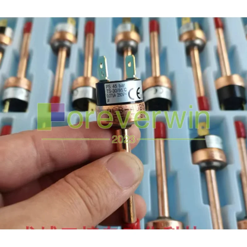 

1PCS NEW FOR SAGINOMIYA pressure switch ACB-4UB52 PS 45bar OFF 3.8