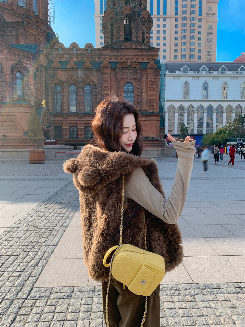 

Faux Fur Y2K Vests Womens Morning Soft Pure Button Flowy Medium-Length Elegant Silky Simple Cinched Hand-Cut Teddy-Bear Loose OL