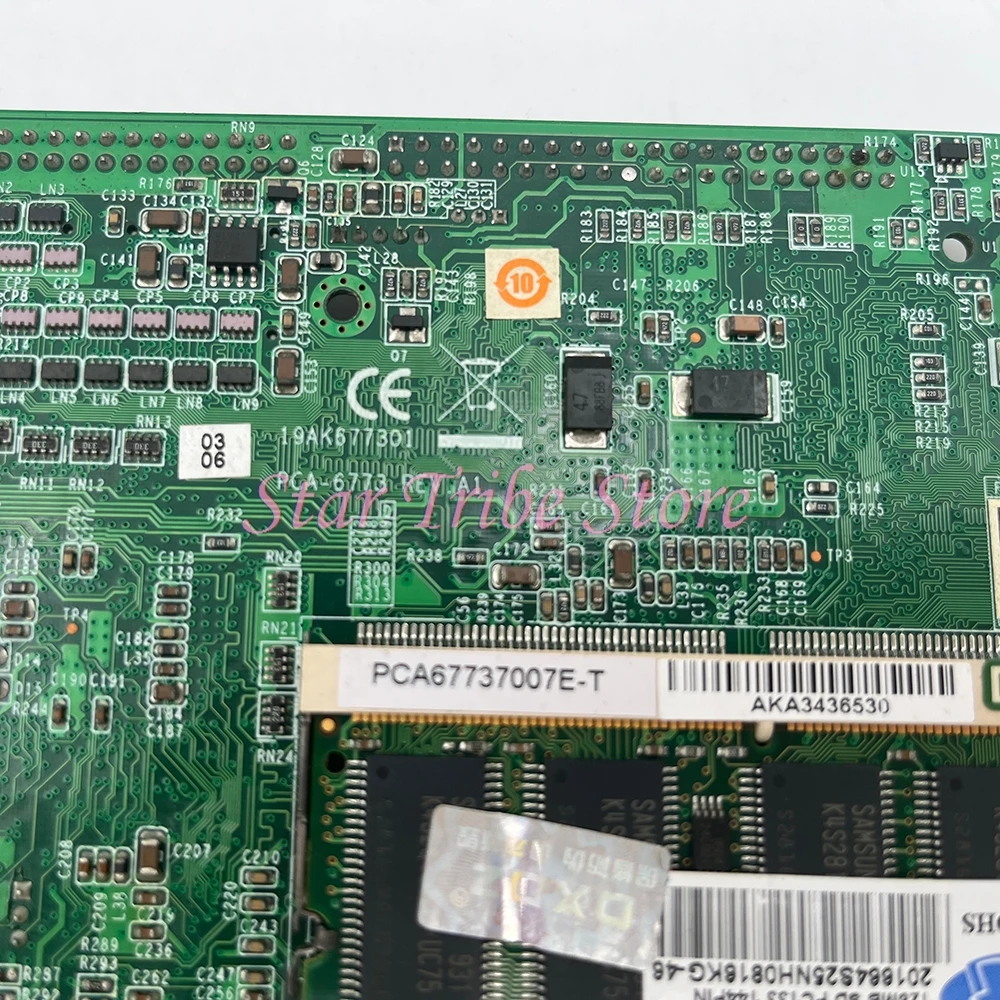 

Промышленная материнская плата с картой процессора половинной длины PCA-6773 REV.A1