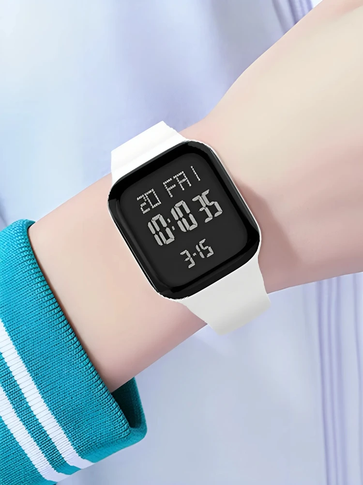 ساعة يد عصرية للشباب في سن المراهقة ساعة يد رقمية كبيرة الحجم للنساء ساعة عصرية للرجال ساعة يد رائعة مقاومة للماء منبه بتوقيت مزدوج