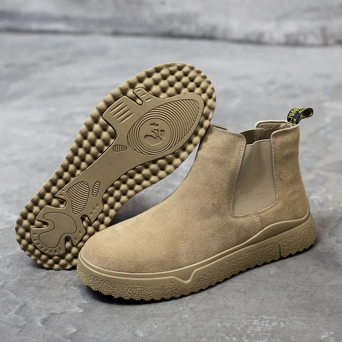 

Осенняя мужская обувь, короткие ботинки, высокие кеды, повседневная обувь из коровьей замши, модные ботильоны без шнуровки