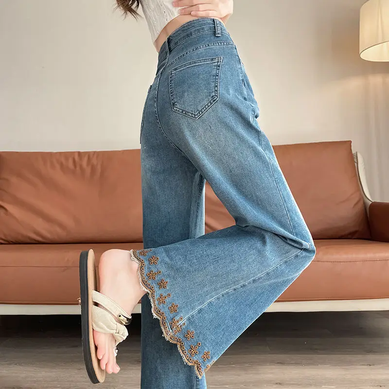 Jean taille haute avec boutons et fermeture éclair pour femme, vêtement assorti avec tout, Style chinois, jambes larges brodées, nouvelle mode coréenne automne 2025