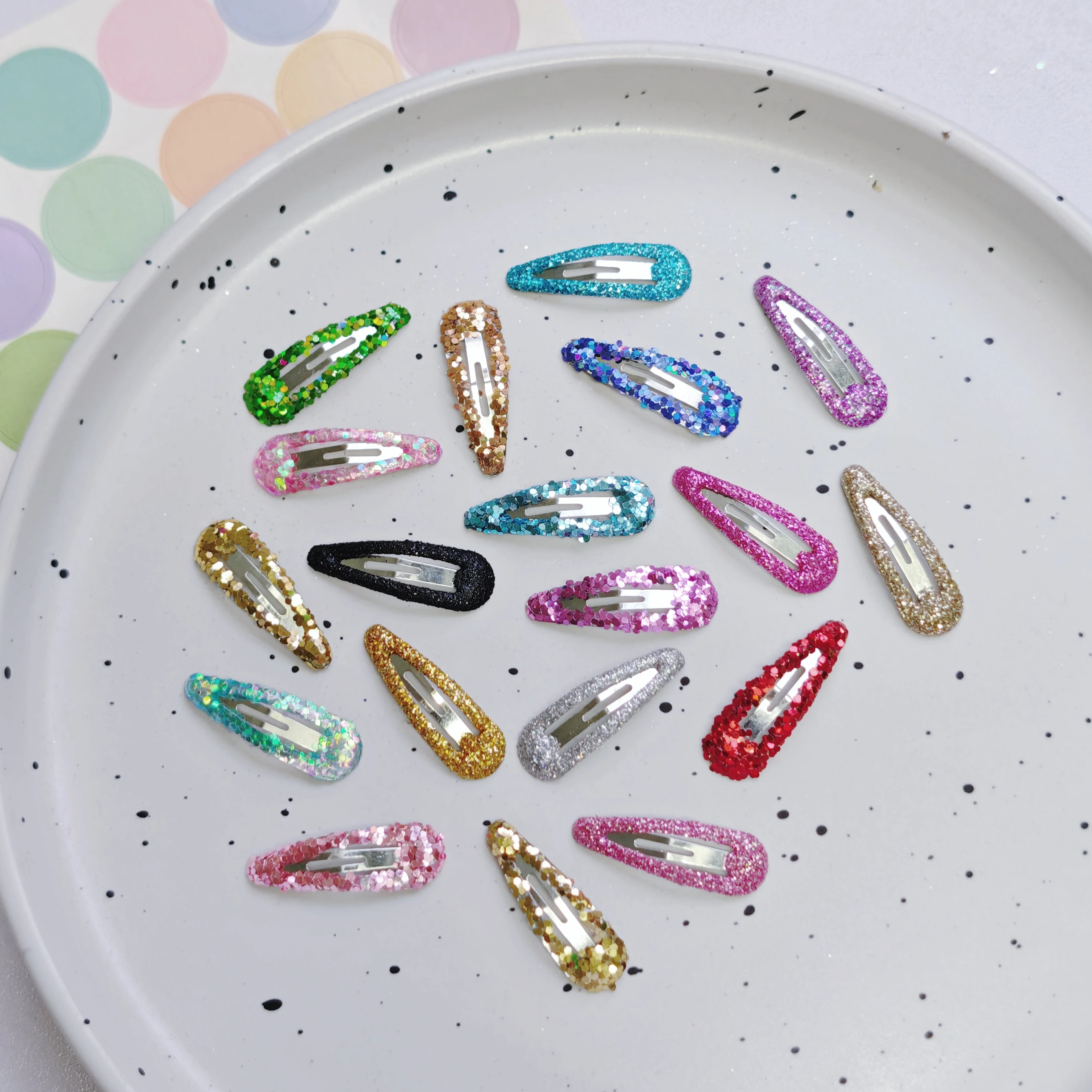 

Набор из 4 заколок для волос для детей: летние, милые, с мультяшными персонажами и пайетками, боковые заколки для девочек, очаровательные аксессуары для волос, головные уборы