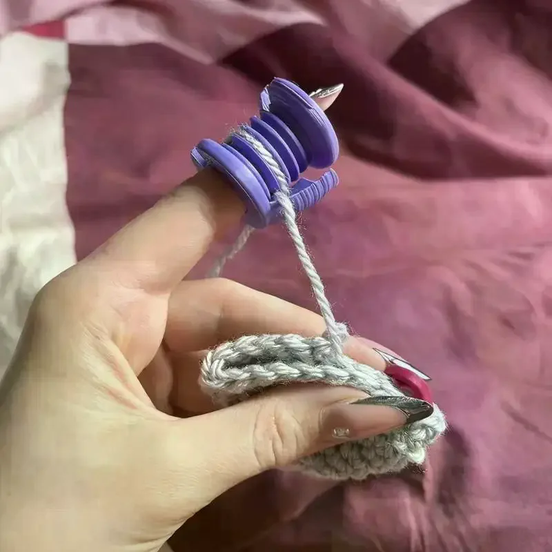New Portable Crochet Finger Protector DIY Crochet Mini Knitting Finger Protector Finger Sleeves Thimble Crocheters
