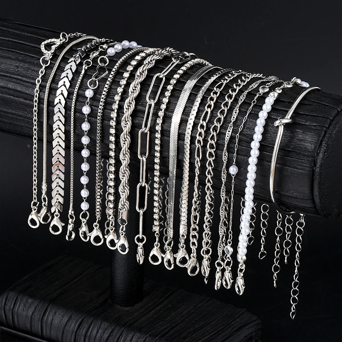 18Pcs/Set Silver Color Crystal Knot Bracelets Sets For Women Vintage Heart Imitation Pearl Twisted Snake Chain Bracelets Jewelry