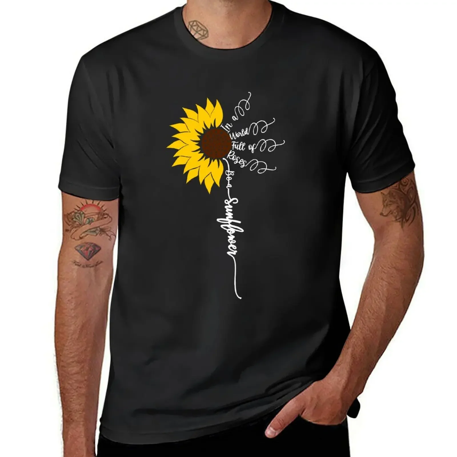 

In a world full of roses be a sunflower T-Shirt funnys anime shirts graphic tees vintage clothes designer t shirt men