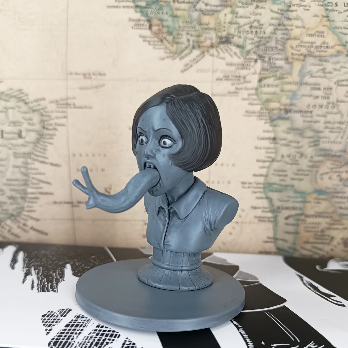 Bande dessinée d'horreur Junji Ito Kawakami Tomie Slug fille épouvantail poche malédiction Figure modèle Collection boîte aveugle