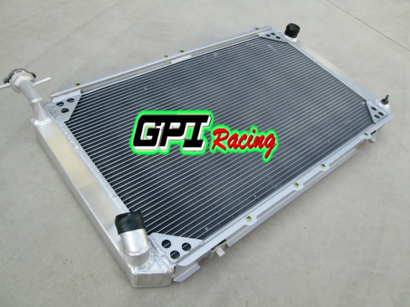 3 Row Aluminum Radiator For Nissan Patrol GQ Safari 2.8L 4.2L Diesel Y60 TD42 MT