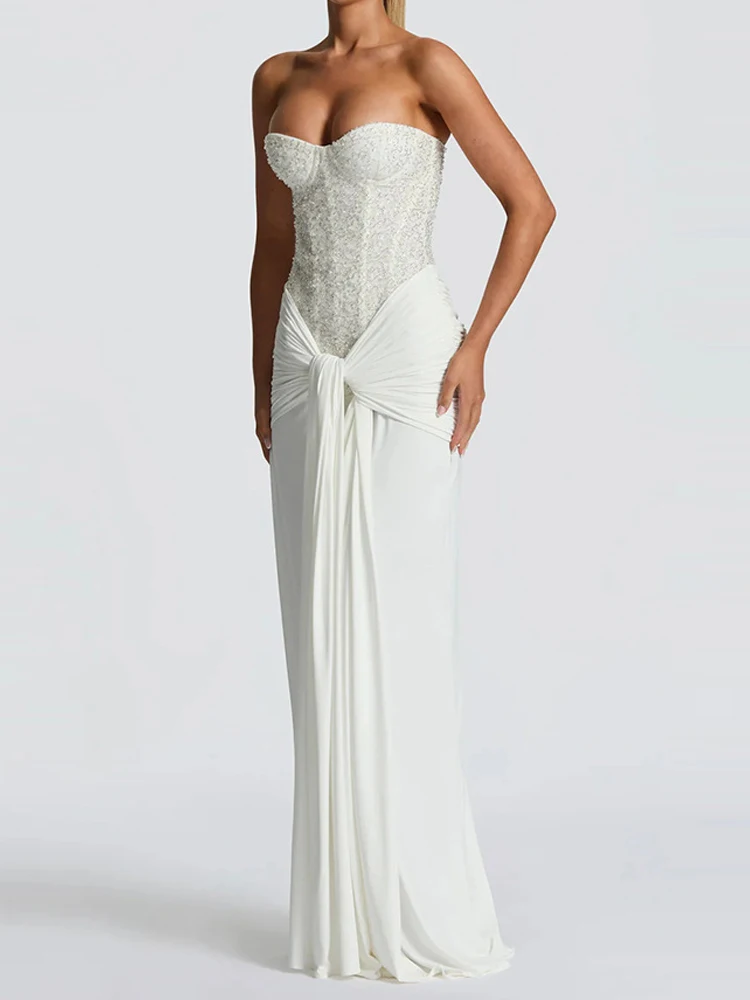 女性のセクシーなストラップレスノースリーブイブニングドレスファッションウエストスリムソリッドウェディングドレスエレガントなスパンコールスプライシングプリーツロングドレス