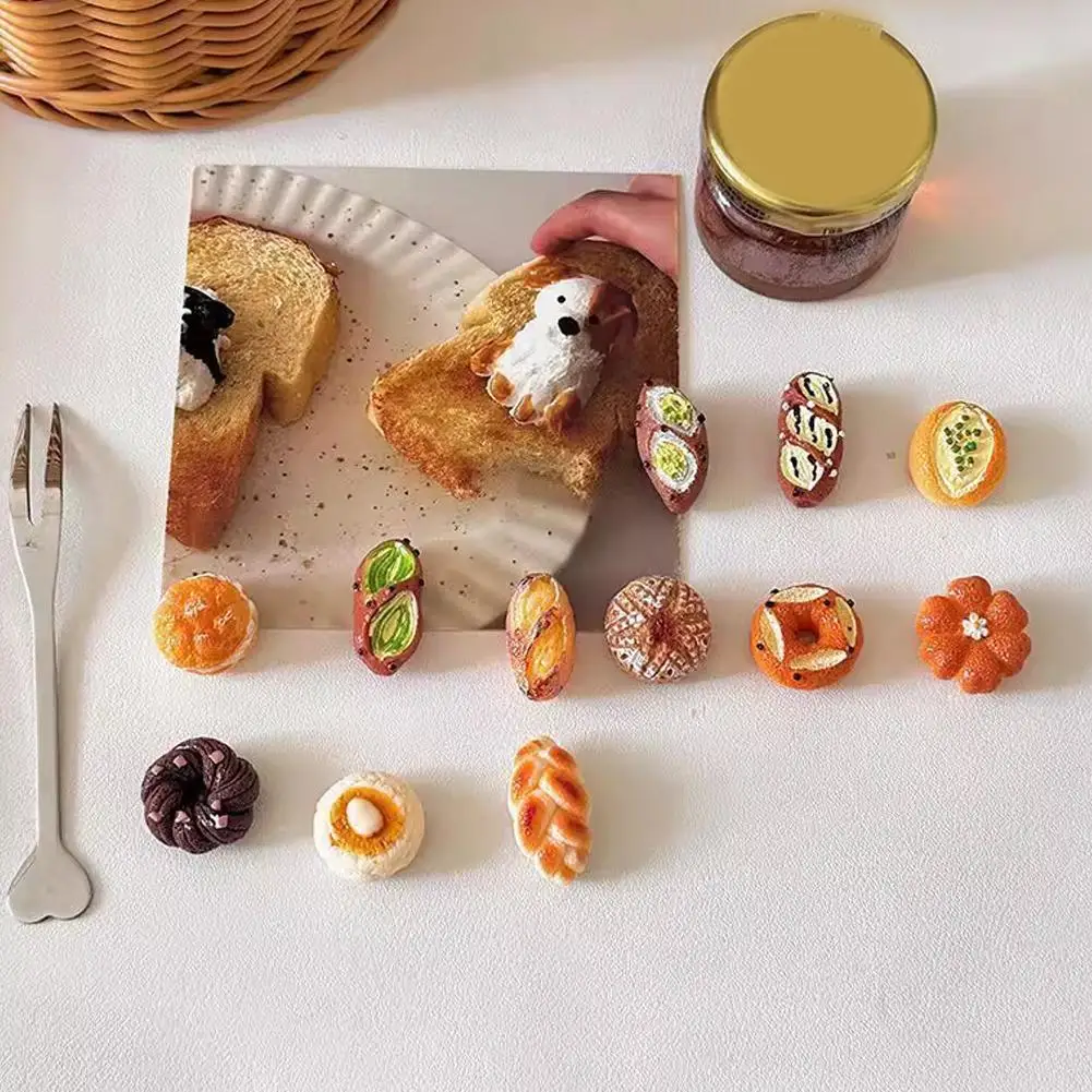 6/12Pcs Realistic Bread Fridge Magnets, for Fridge Decor & Note Holder, Birthday Party Favor & Summer Holiday Gift Supply 2026
