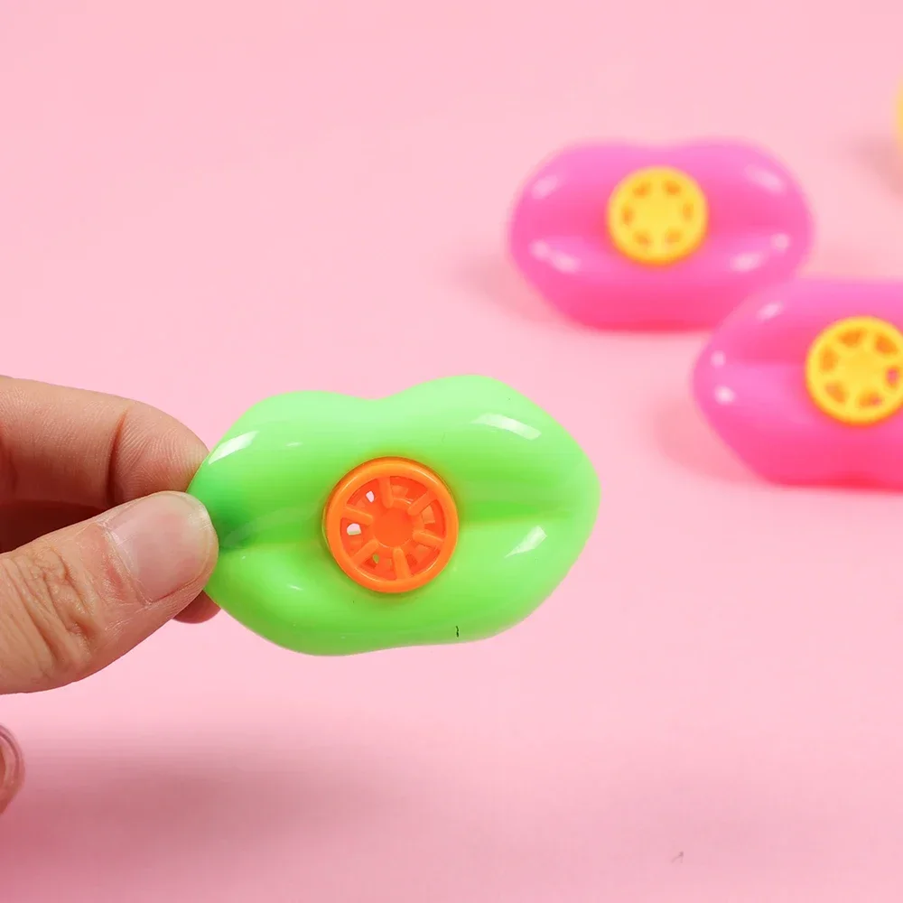 Sifflet musical en plastique pour enfants, sifflet à bouche, sifflet silencieux, jouet amusant, cadeau d'anniversaire, 1 pièce