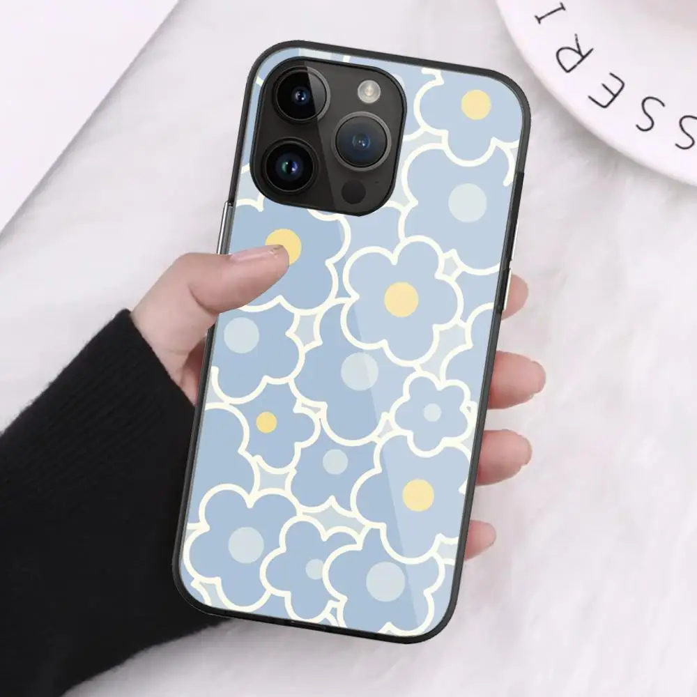 Cute daisy chrysanthemum Phone Case For iPhone 15 Pro Max14 13 12 Mini 11 XR XS 8 7 Plus Black Art Glass Cases