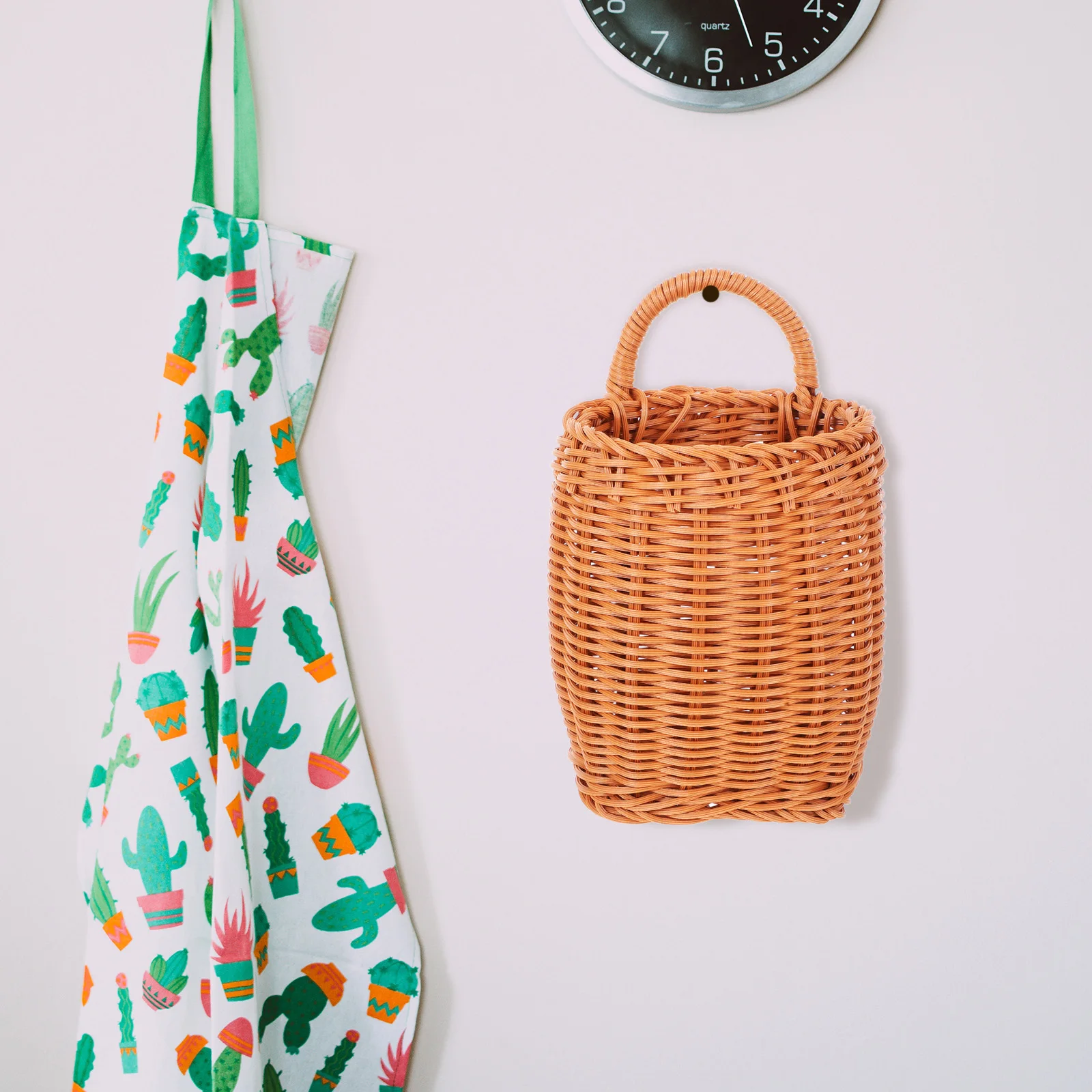 

Retro Imitation Rattan Basket Wall Hanging Organizer For Kitchen Home Decor Hanging Flower Basket Pp Material Space