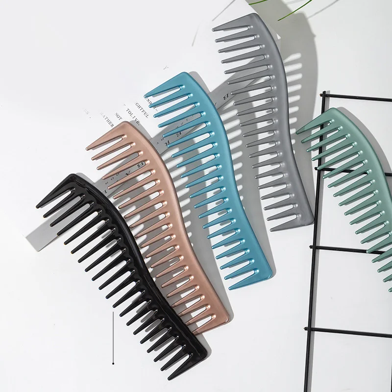 Curved Shark Tooth Wide Tooth Comb, Spray Painting Process, Suitable for Both Dry and Wet Use for Hair Accessories view 2