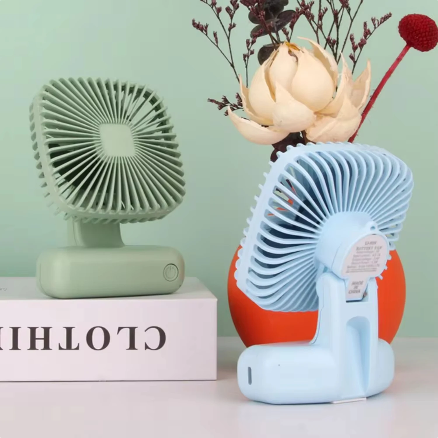 

1pc mini desktop fan,portable personal handheld fan outdoor,office,school and use,summer ,compact desktop fan