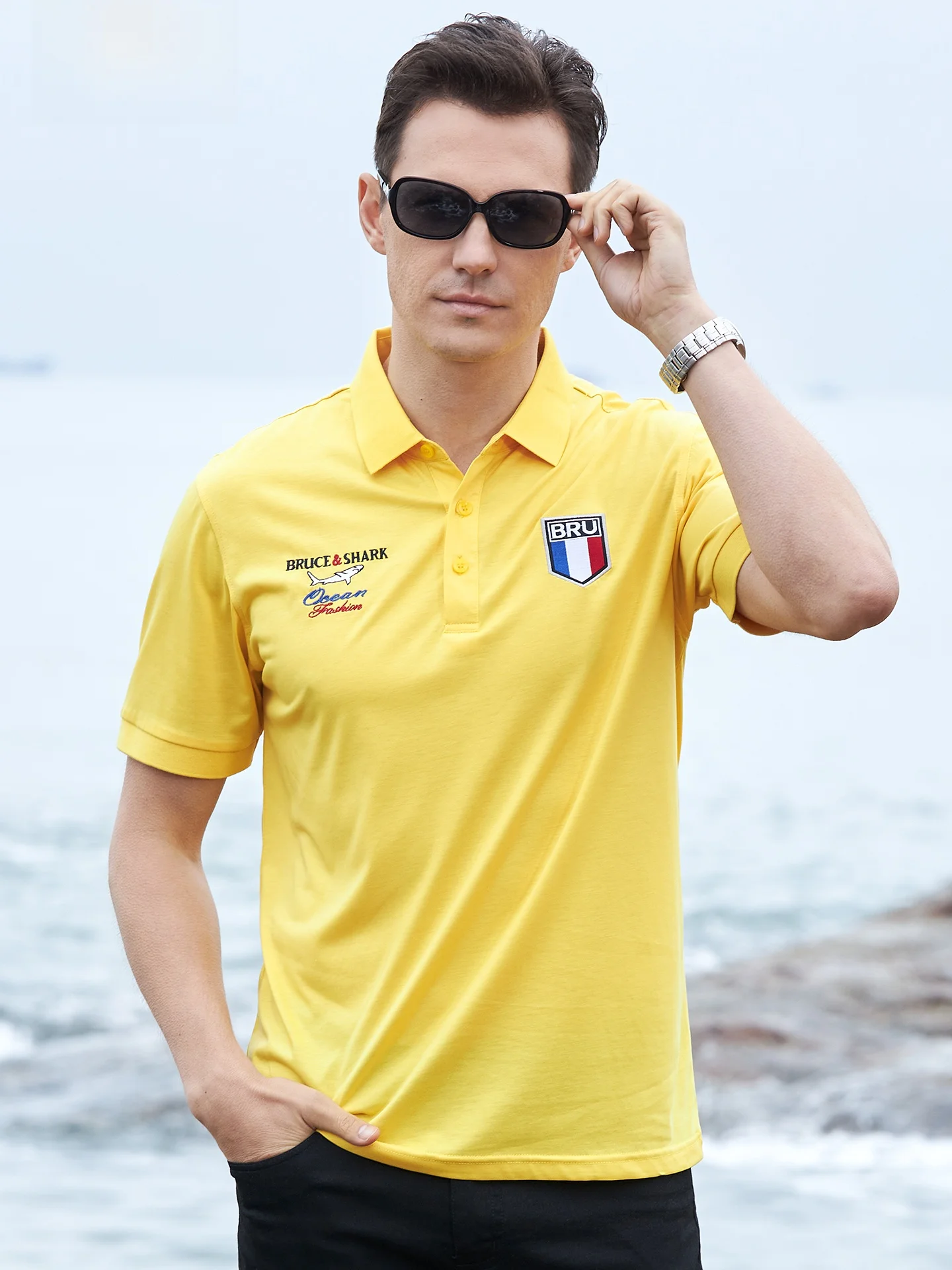 

Summer New Men's ort Sve Silk Cotton irt Loose Fit Comfortable Breathable Faion Brand Bruce & ark T-irt