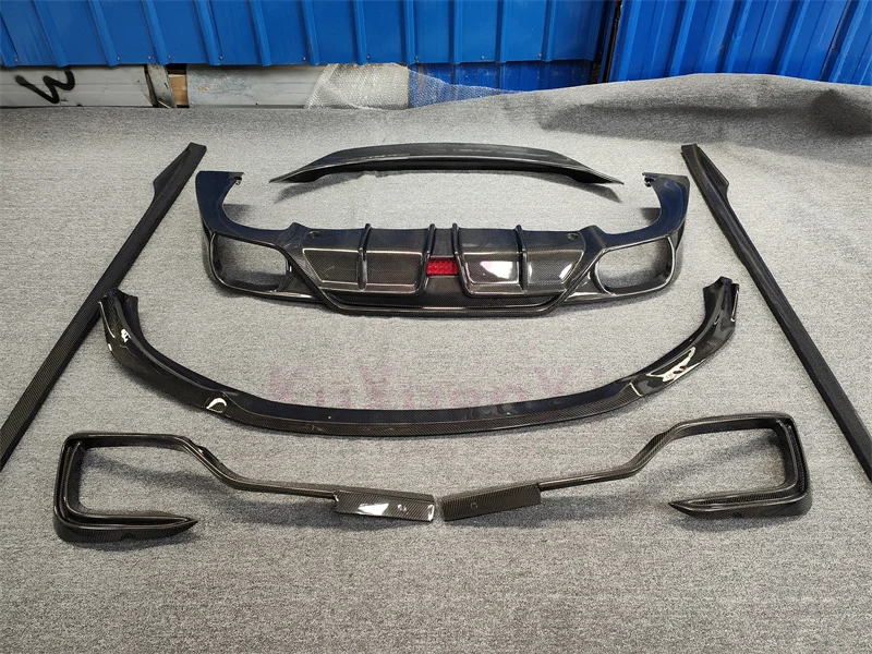 Suitable for 14-17 Maserati Ghibli upgraded carbon fiber surround front lip and rear  fog lampshade air vent body kit