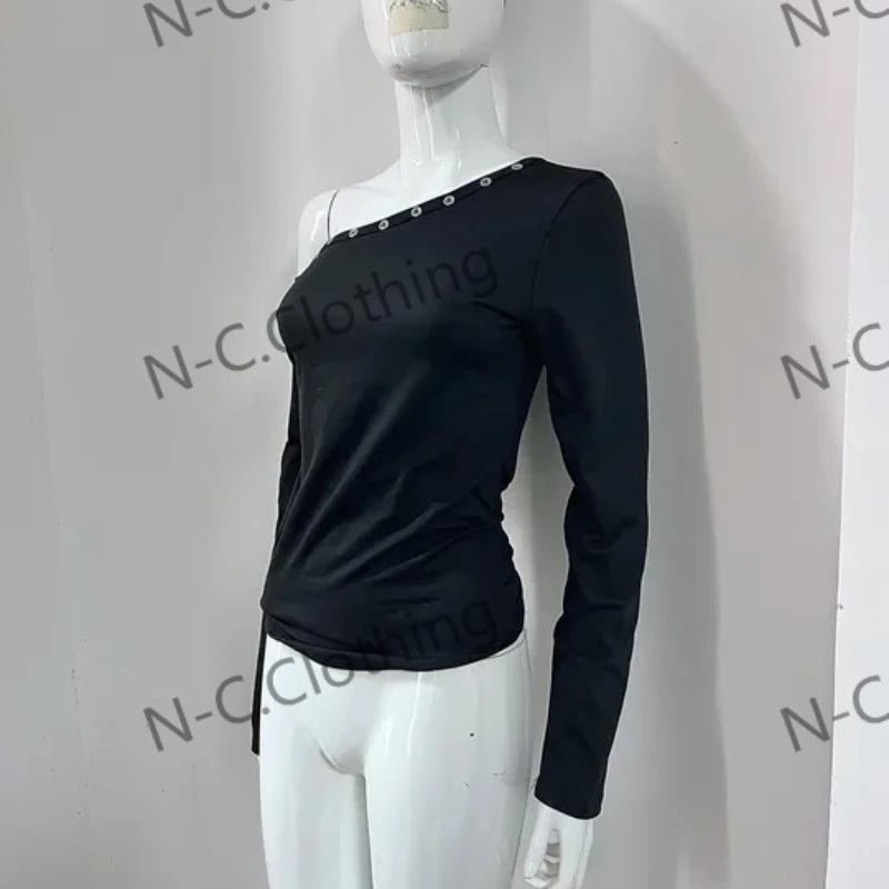 Sexy off-shoulder long-sleeved T-shirt female Ins subculture studs hot drilling pleated waist-fitting slim-fitting top