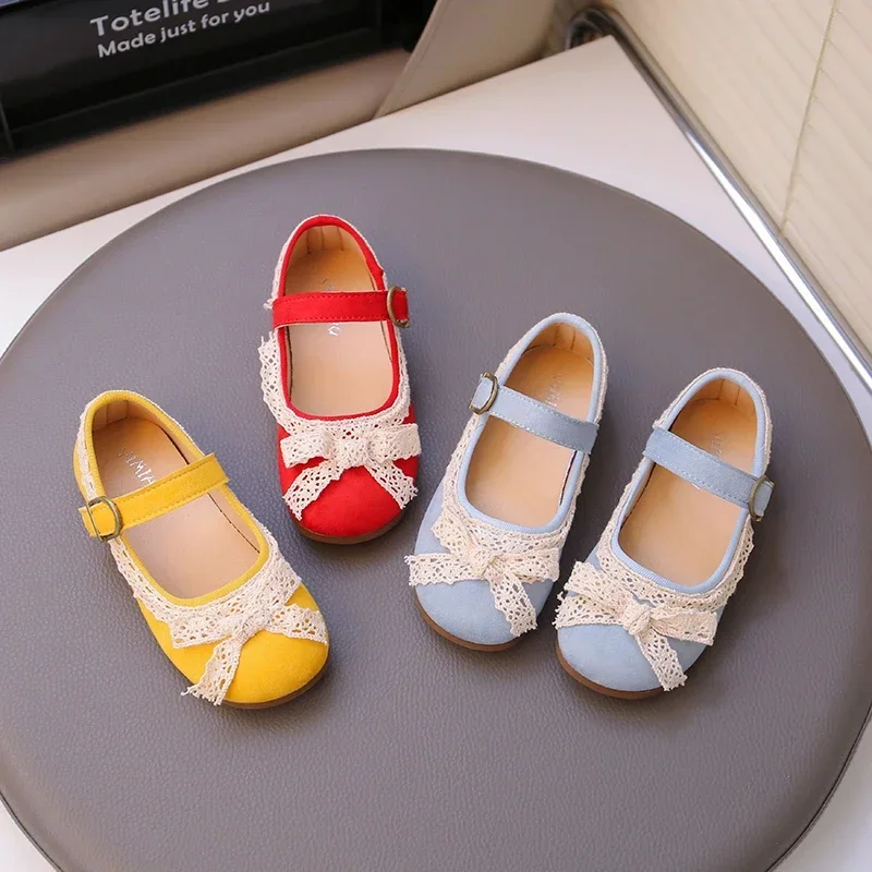 

Girls Dance Shoes Round Toes Soft Kids Princess Shoes Sweet Lace Bows 2025 Brand New Children Flat Shoes Non-slip Candy Color