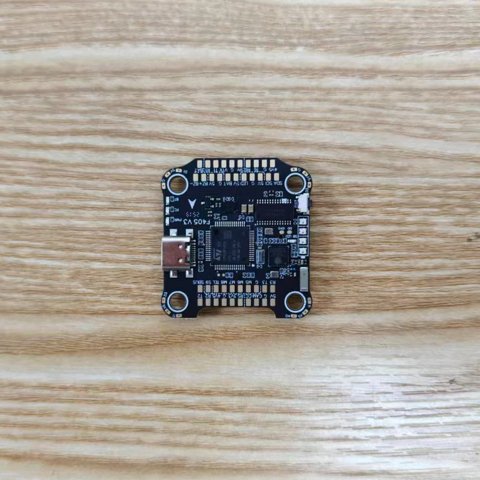 SpeedyBee Same F405 V3 30x30 FC i 50A 4 w 1 ESC Stack BLS 32-bitowy, wysokowydajny moduł sterujący do dronów wyścigowych FPV, freestyle i quadcopterów RC