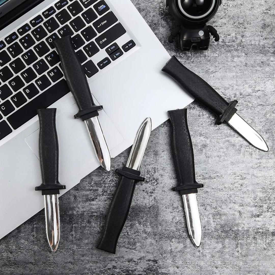 Cuchillo telescópico simulado, accesorios de plástico, cuchillo, habilidades falsas, herramienta pequeña, juguetes adecuados para Halloween, broma para fiestas del Día de los Inocentes