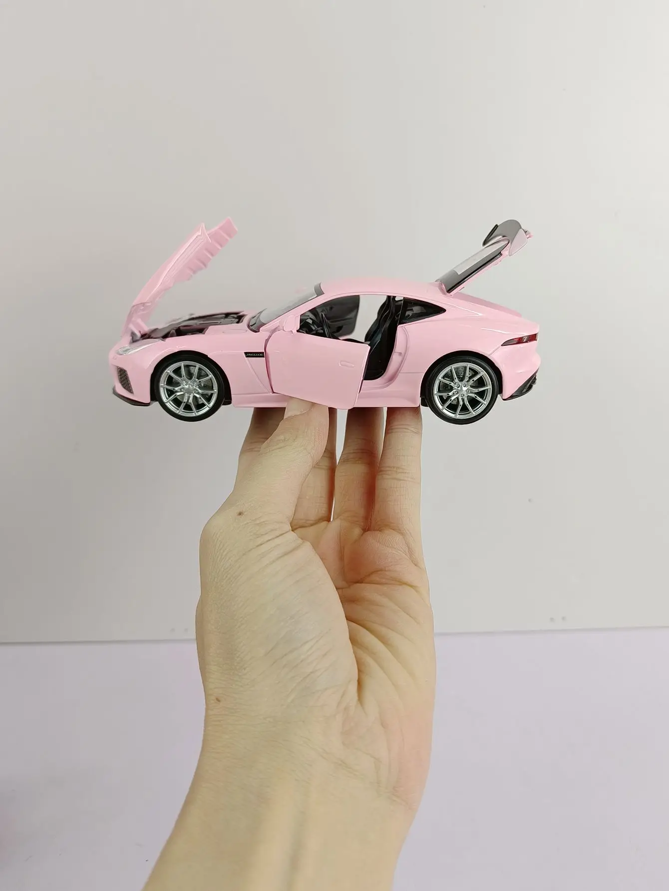 1:32 Jaguar F-Type Coupe Alloy Car Model Diecasts & Toy Vehicles Metal Car Model Simulation Sound Light Collection Toy Gift