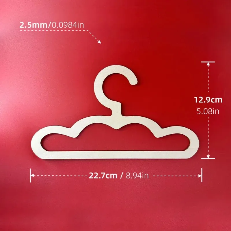 Hochwertige, praktische Premium 6-teilige INS Nordic Holz-Wolken-Kleiderbügel, Wandmontierte Garderobe für Babykleidung
