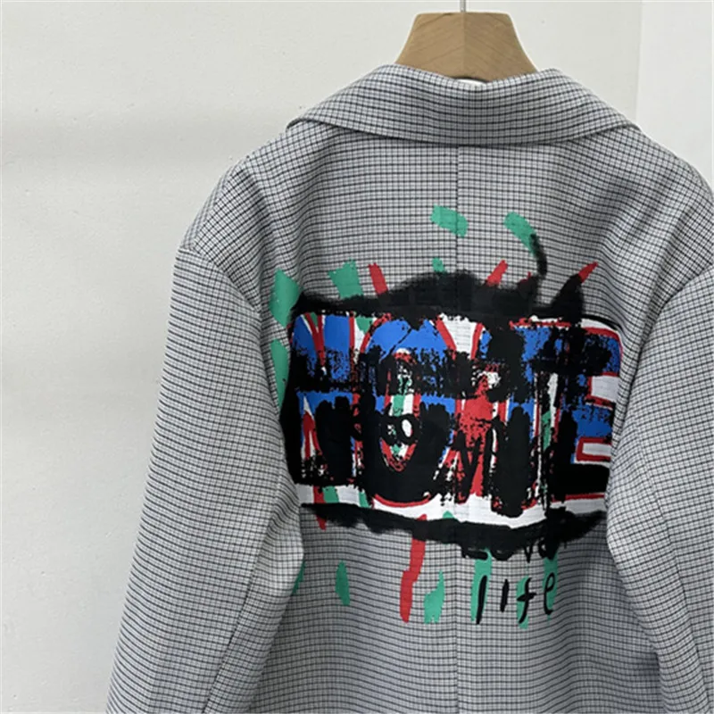 Grau Graffiti Buchstaben Plaid Blazer Jacke Frauen Oberbekleidung Große Tasche Langarm Anzug Jacke Mantel Weiblichen Koreanischen Casual Blazer