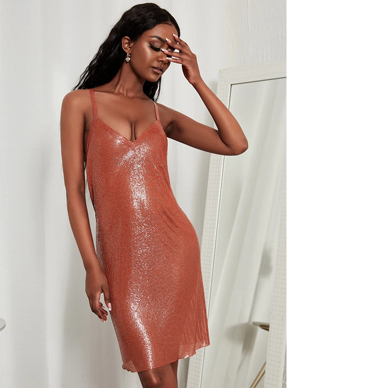 

Leqoel Women Sexy V-neck Long Sequined Metal Spaghetti Strap Neck Backless Sleeveless Slit Dress Female Clothing Fashion 2023